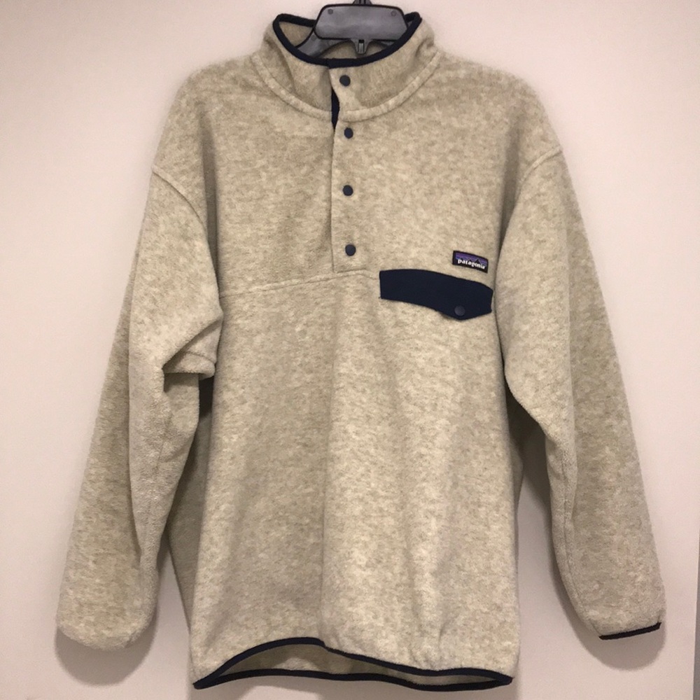 Patagonia Synchilla- Men’s s Large- Oatmeal color